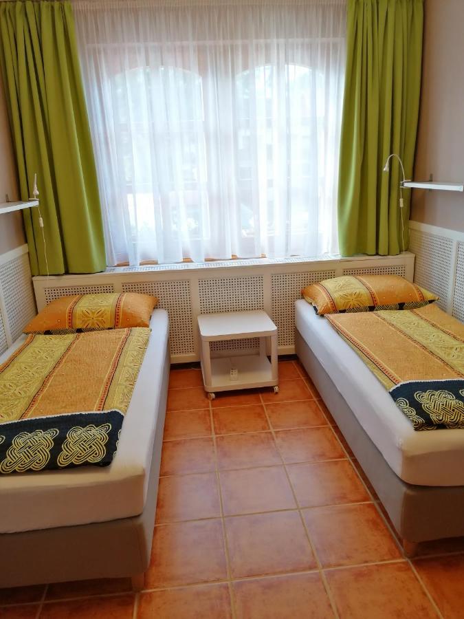 Bed and Breakfast Karpatia Panzio Esztergom Esterno foto