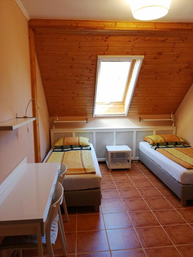 Bed and Breakfast Karpatia Panzio Esztergom Esterno foto